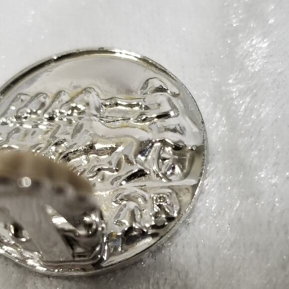 Sarah Cov. clip on patented one inch earrings 1.1437 - Picture 16 of 16